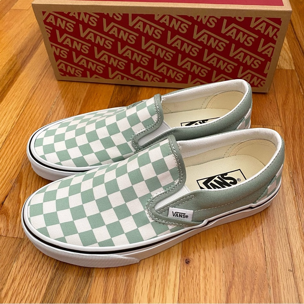 Vans Classic Slip On Checkerboard Women’s Sneakers - Picture 2 of 6